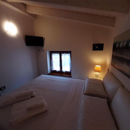 Bmp Apartment Deluxe 1 Jacuzzi Riscaldata Privata Vista Lago Di Garda Бренцоне-суль-Гарда Екстер'єр фото