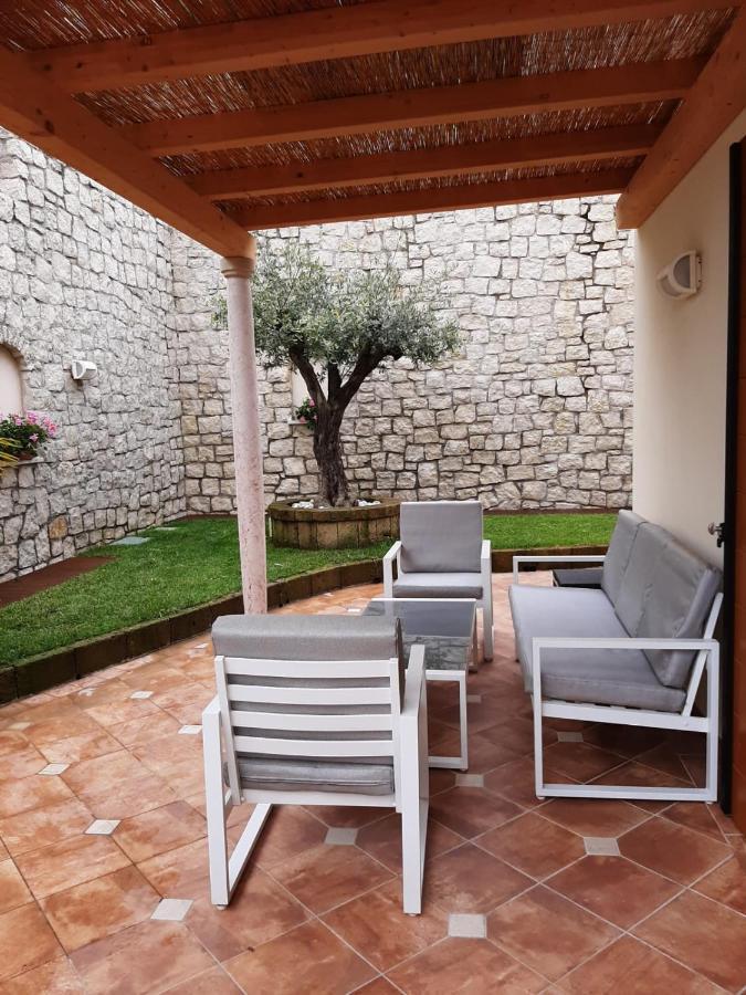 Bmp Apartment Deluxe 1 Jacuzzi Riscaldata Privata Vista Lago Di Garda Бренцоне-суль-Гарда Екстер'єр фото