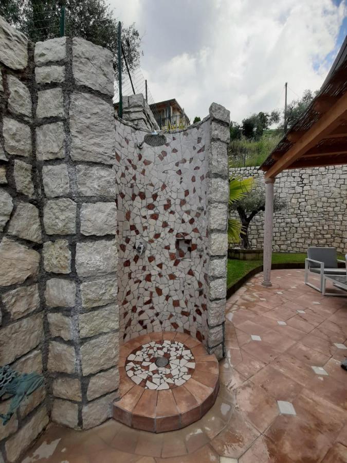 Bmp Apartment Deluxe 1 Jacuzzi Riscaldata Privata Vista Lago Di Garda Бренцоне-суль-Гарда Екстер'єр фото