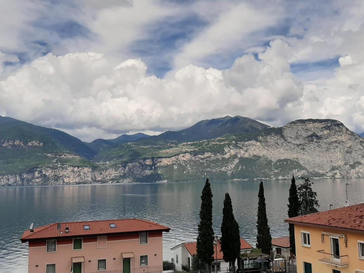 Bmp Apartment Deluxe 1 Jacuzzi Riscaldata Privata Vista Lago Di Garda Бренцоне-суль-Гарда Екстер'єр фото