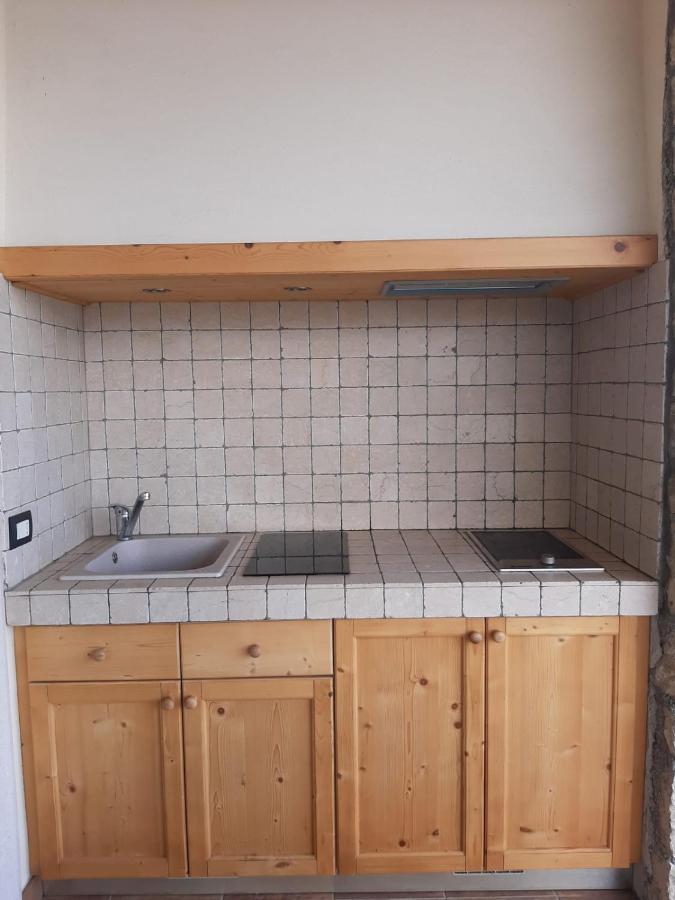 Bmp Apartment Deluxe 1 Jacuzzi Riscaldata Privata Vista Lago Di Garda Бренцоне-суль-Гарда Екстер'єр фото