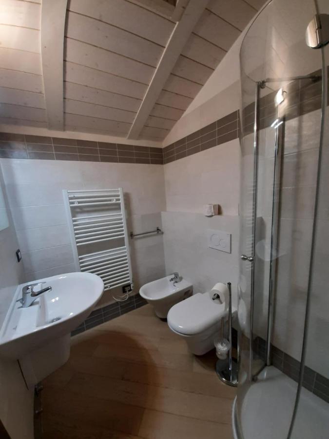 Bmp Apartment Deluxe 1 Jacuzzi Riscaldata Privata Vista Lago Di Garda Бренцоне-суль-Гарда Екстер'єр фото