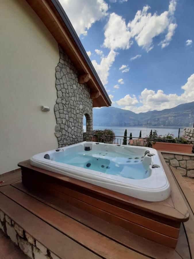 Bmp Apartment Deluxe 1 Jacuzzi Riscaldata Privata Vista Lago Di Garda Бренцоне-суль-Гарда Екстер'єр фото