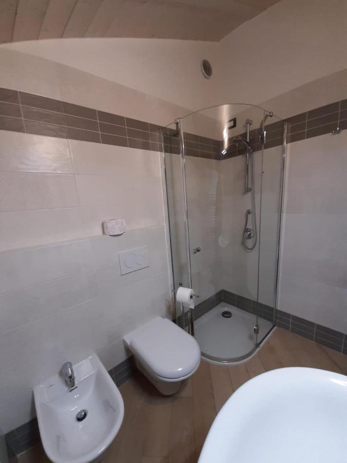 Bmp Apartment Deluxe 1 Jacuzzi Riscaldata Privata Vista Lago Di Garda Бренцоне-суль-Гарда Екстер'єр фото